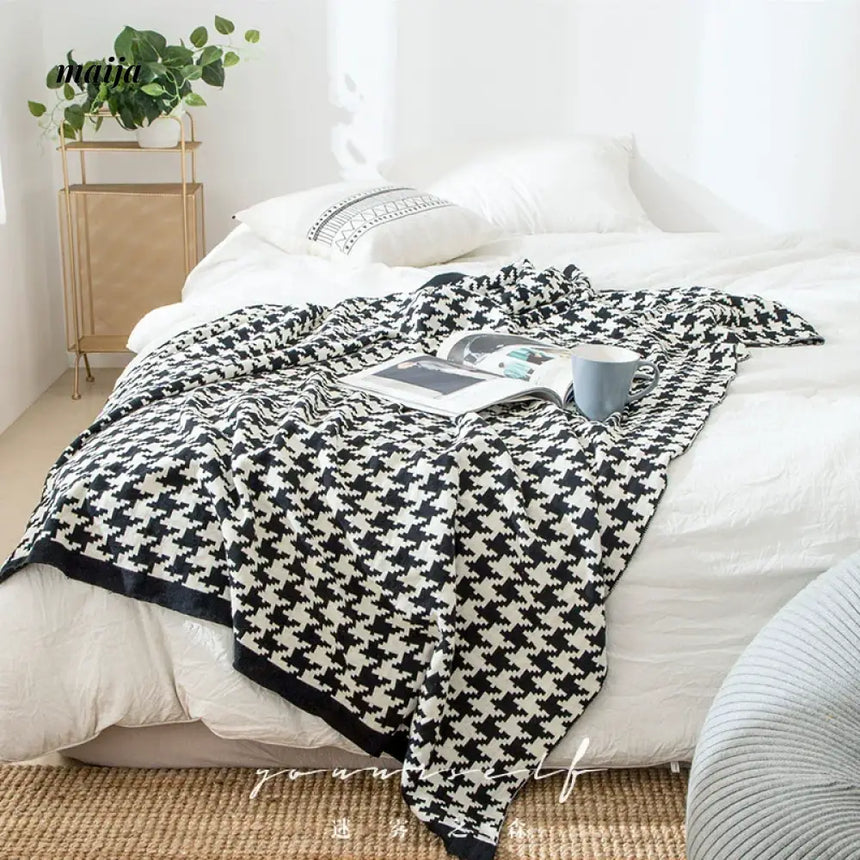MISTYWOOD Champagne Colored Cotton Sofa Duvet from MISTYWOOD