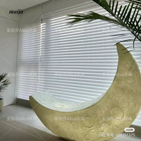 ALISA Alice Crescent Moon Table Lamp from ALISA