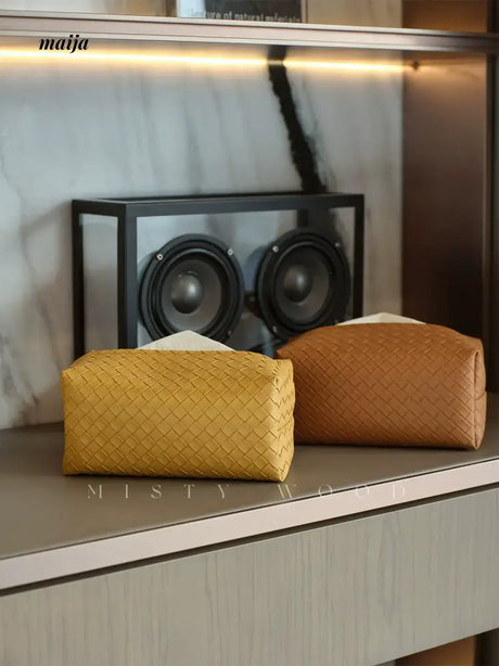 MISTYWOOD Advanced Woven Coffee Table Wipes from MISTYWOOD
