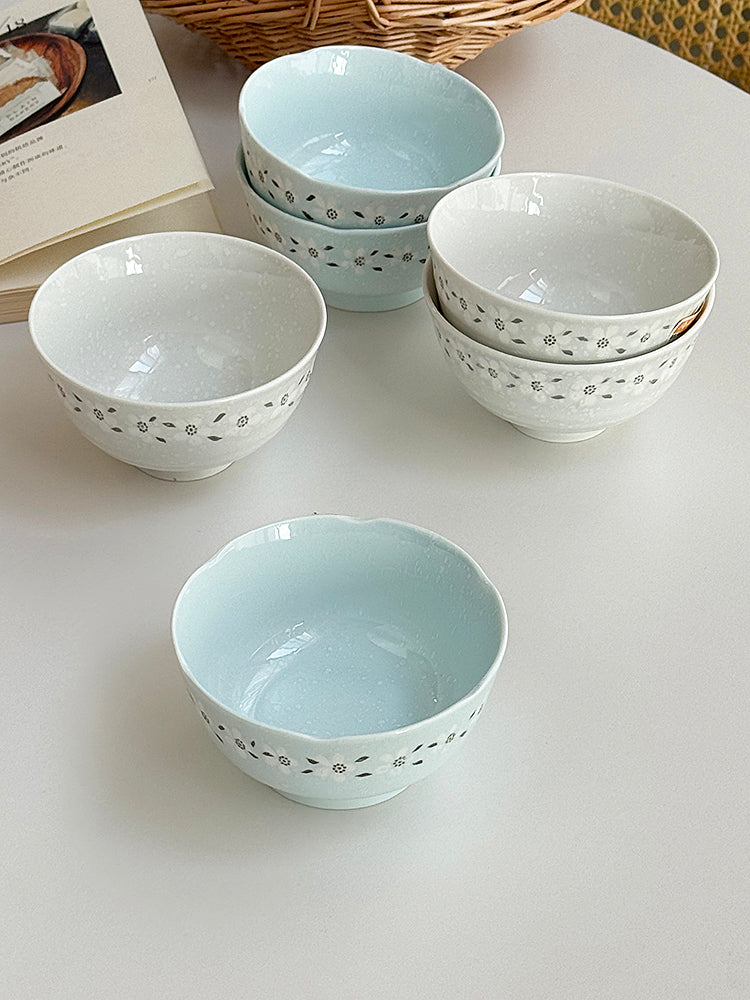 YASUKI Haruki Elegant Snowflake Ceramic Rice Bowl from YASUKI