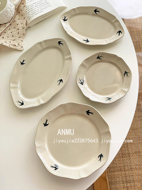 YASUKI Hiroshi Elegant Hand-Painted Ceramic Dish from YASUKI