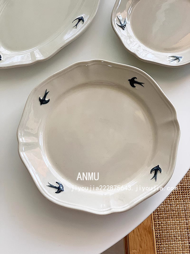 YASUKI Hiroshi Elegant Hand-Painted Ceramic Dish from YASUKI