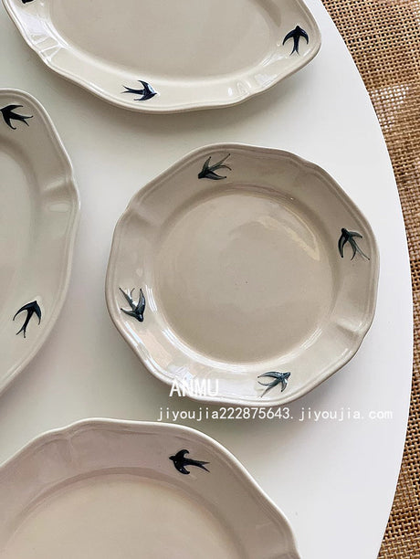 YASUKI Hiroshi Elegant Hand-Painted Ceramic Dish from YASUKI
