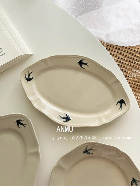 YASUKI Hiroshi Elegant Hand-Painted Ceramic Dish from YASUKI