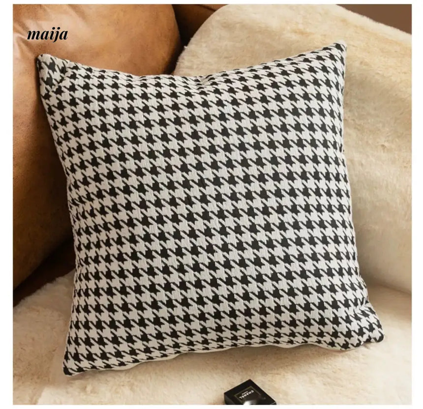 MAN YUE HOME Advanced Decorations for Tatami and Sofa Pillow from MAN YUE HOME