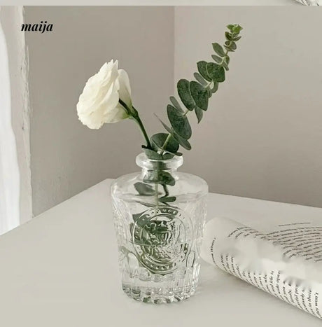 BANKE Retro Glossy Flower-Shaped Small Vase from BANKE