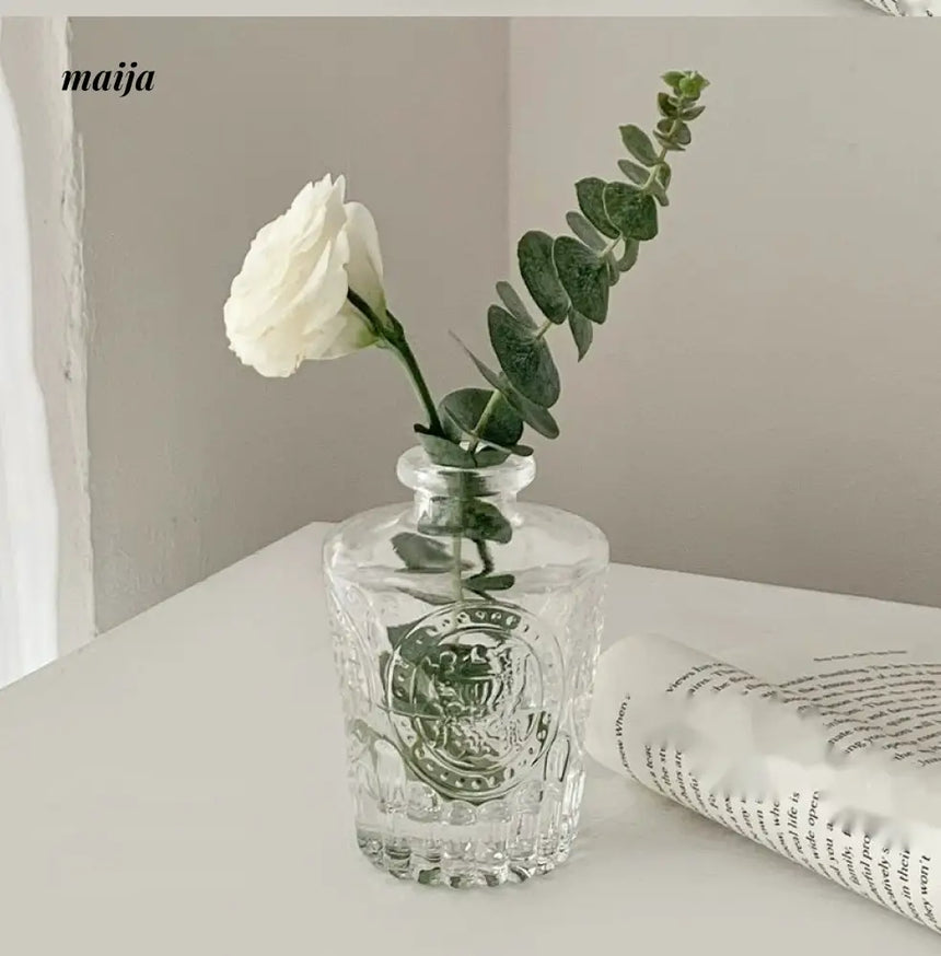 BANKE Retro Glossy Flower-Shaped Small Vase from BANKE