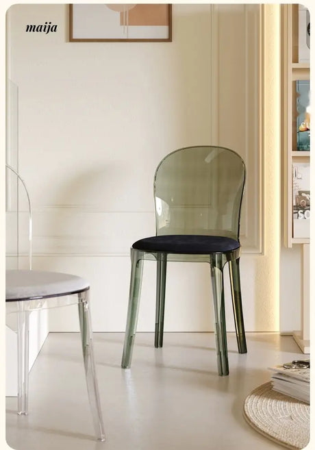PUMPKIN BOX Acrylic Scandinavian Highchair from PUMPKIN BOX