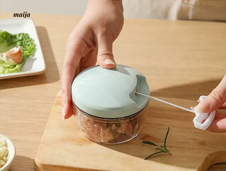 CAROTE Manual Garlic Crusher for Home Use from CAROTE