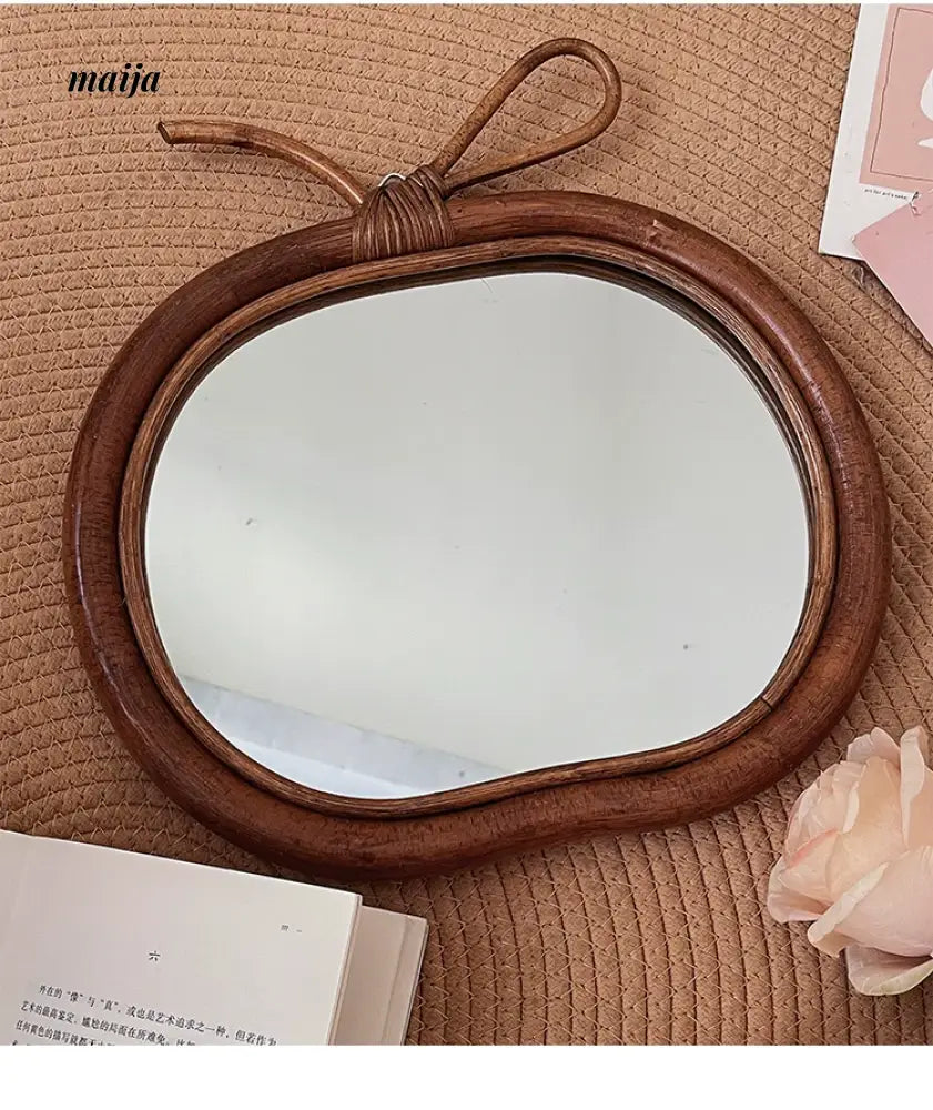 19 DREAM SPACE Retro Round Wall Mirror from 19 DREAM SPACE