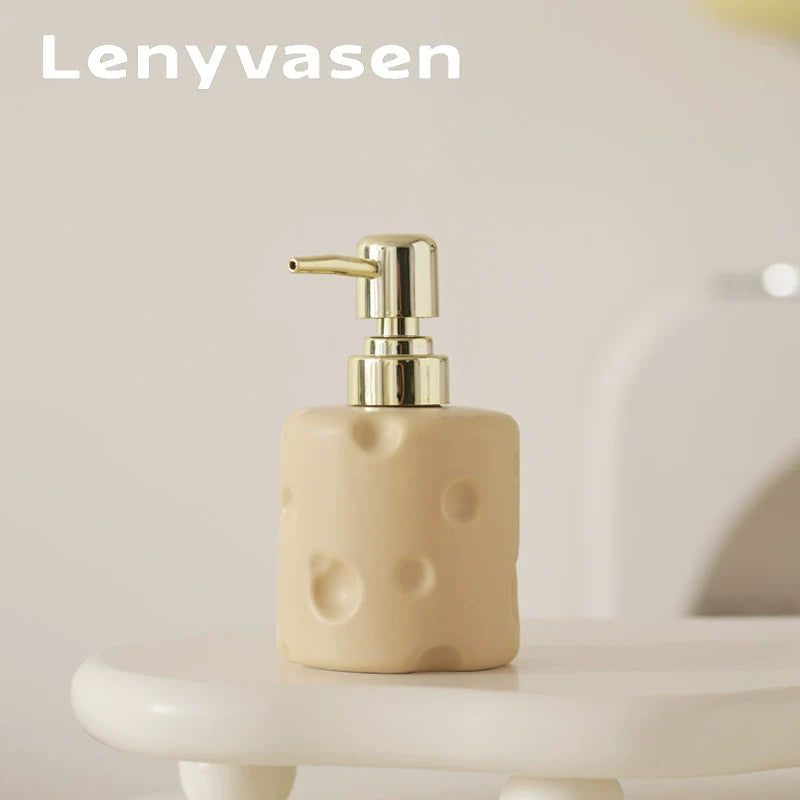 LENYVASEN Soren Shampoo Ceramic Container from LENYVASEN