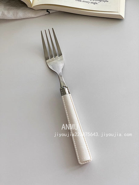 YASUKI Oliver Retro-Cinema Tableware Set from YASUKI
