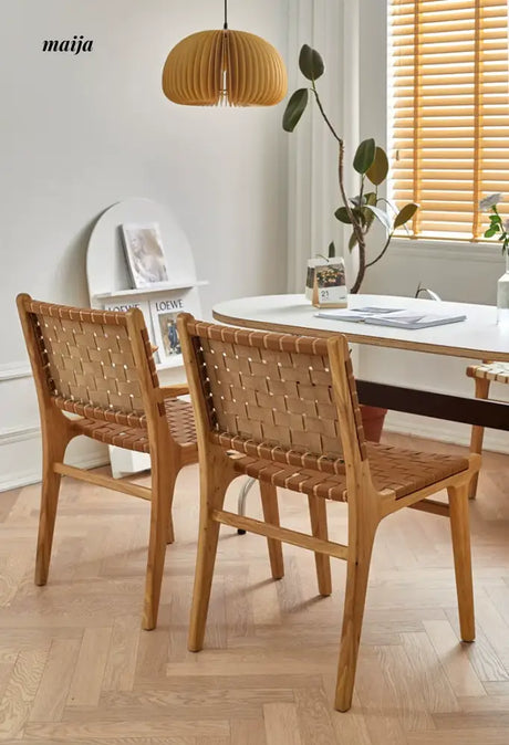 LAZYSPACE Lily Retro Saddle Chair from LAZYSPACE
