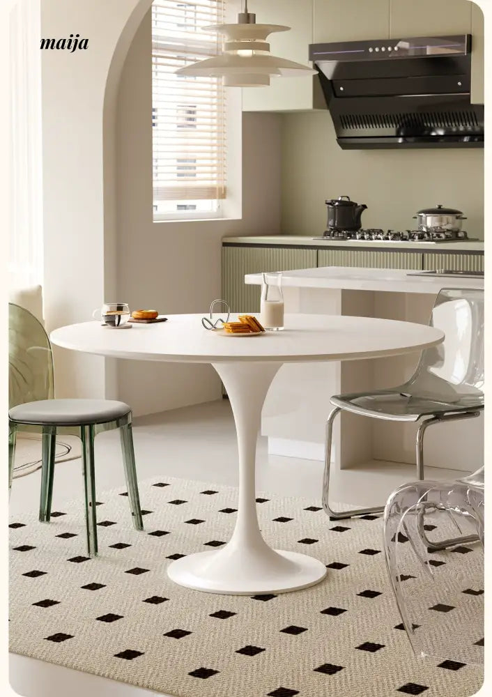 PUMPKIN BOX Round Tulip Dining Table from PUMPKIN BOX