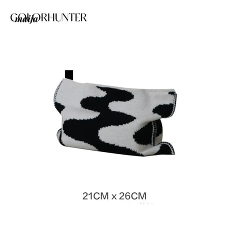 COLOURHUNTER Soft Knitted Table Tissue Box from maija
