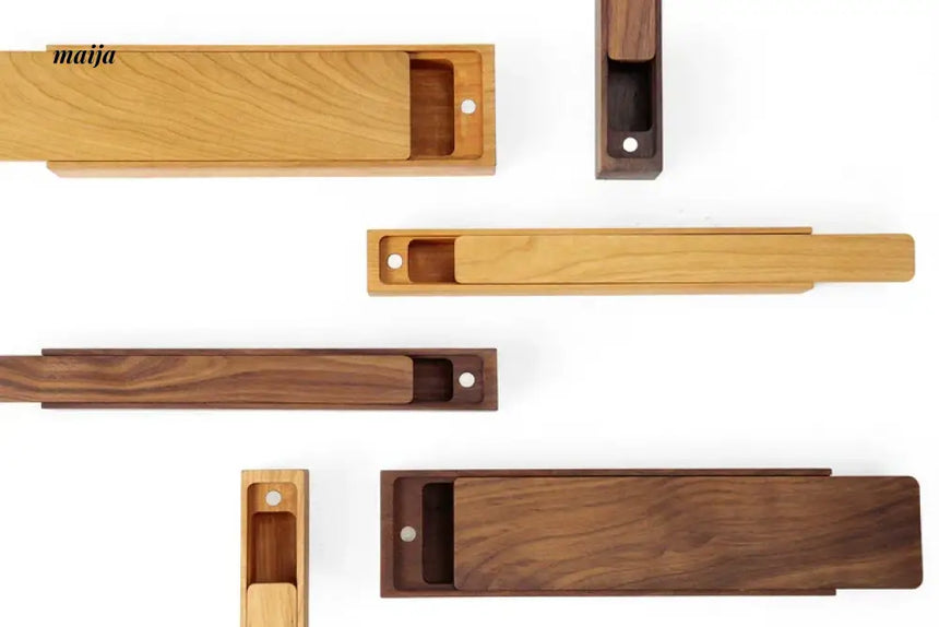 MUMO Max Walnut Solid Wood Brush Box from MUMO
