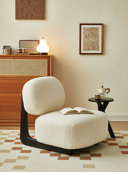 Dora Lounge Chair