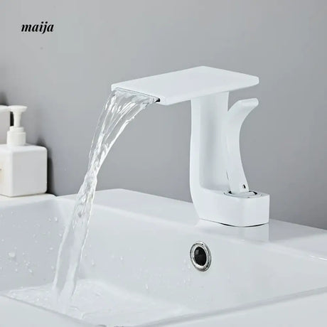 Feline Creative Waterfall Basin Faucet from Kaiyashi