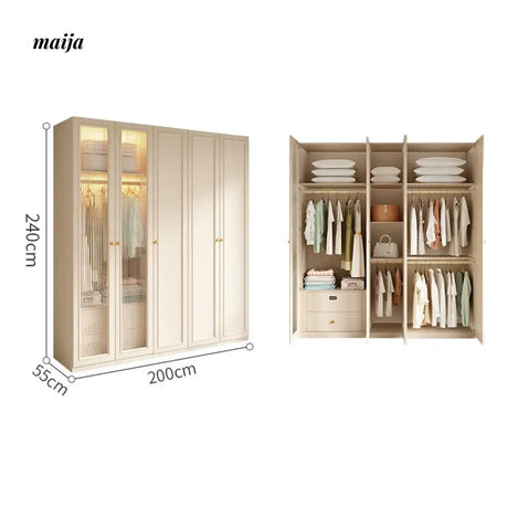 Georgiana Minimalistic Wardrobe from maija