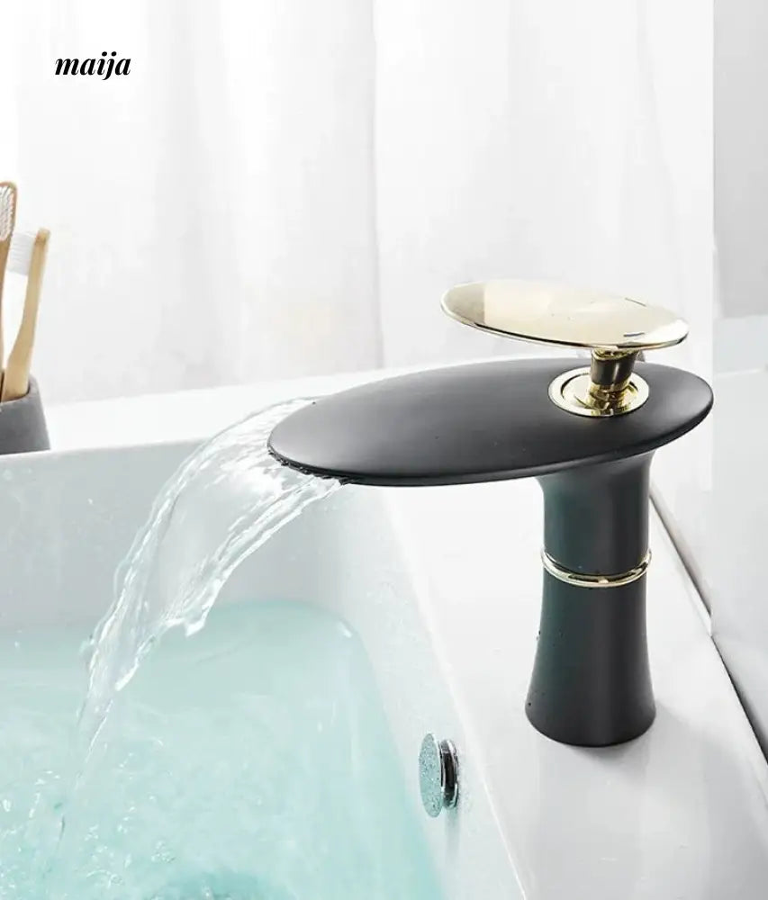 Flying Saucer Copper Waterfall Basin Faucet from Kaiyashi