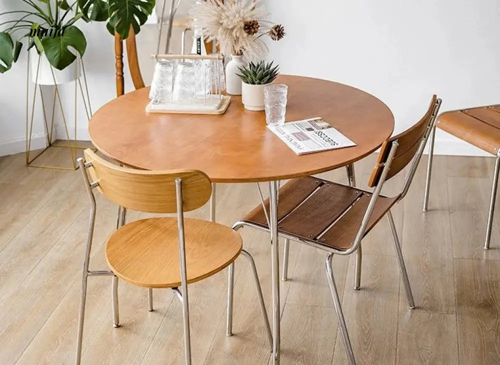 MOODSTORM Lilli Simple Iron Dining Table and Chair Set from Kaiyashi
