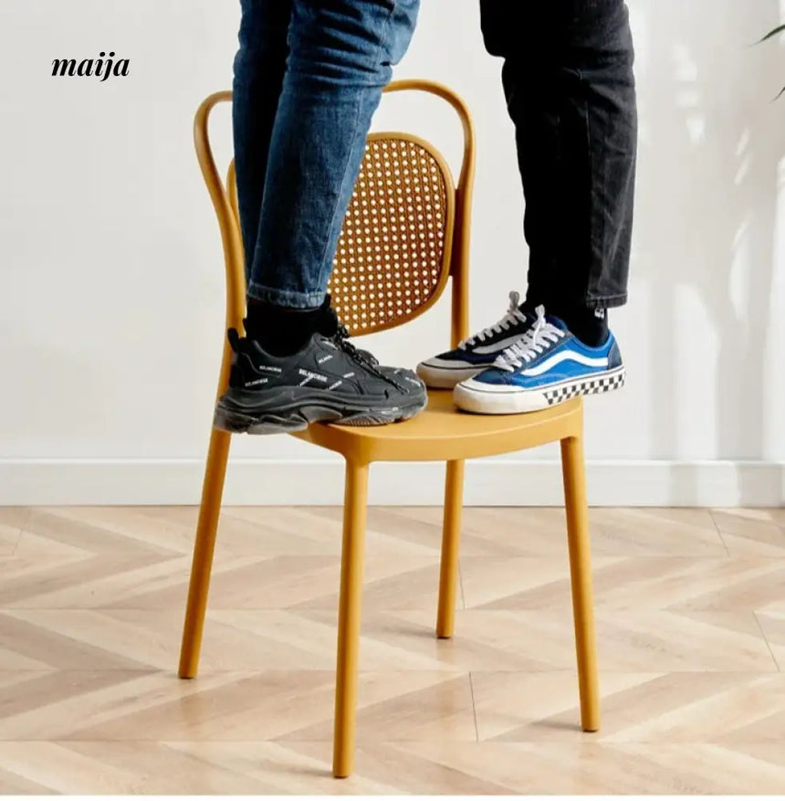 Ava Plastic Dining Chair