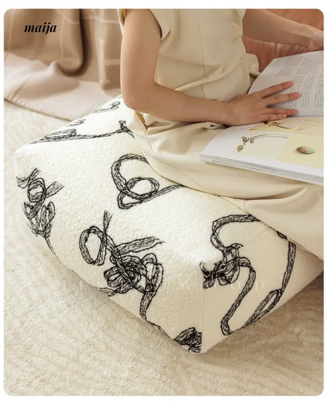 MISTYWOOD Circular Knitted Living Room Cushion from MISTYWOOD