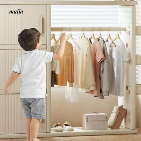 HOBBYTREE Kids' Bedroom Wardrobe from HOBBYTREE