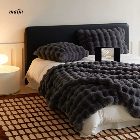 MISTYWOOD Elite Duvet for Sofa and Bed from MISTYWOOD