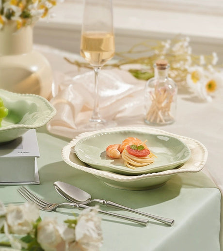 MOSE Creamproof Dish Set from MOSE