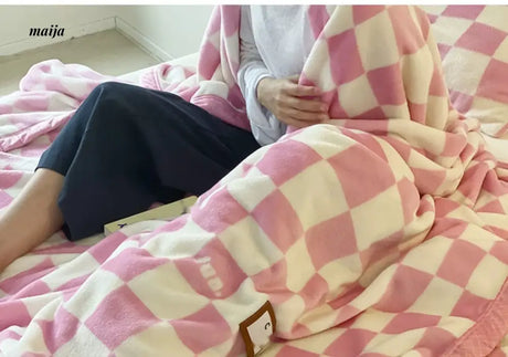 MAN YUE HOME INS Milk Plush Air Conditioning Blanket for Sofas from JOINFIT