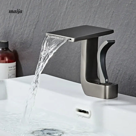 Feline Creative Waterfall Basin Faucet from Kaiyashi