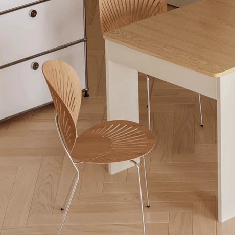 Holly Extendable Dining Table from MODENG