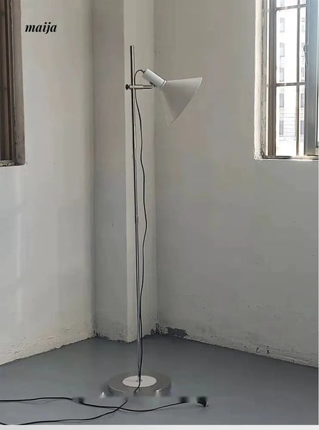 LYNN Scandinavian Retro Floor Lamp from Lynn's Lamp