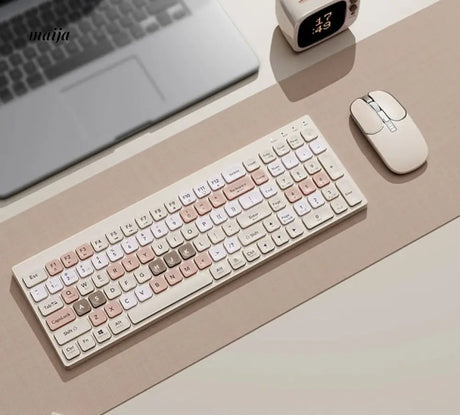 Contrast Wireless Keyboard and Mouse Set from maija