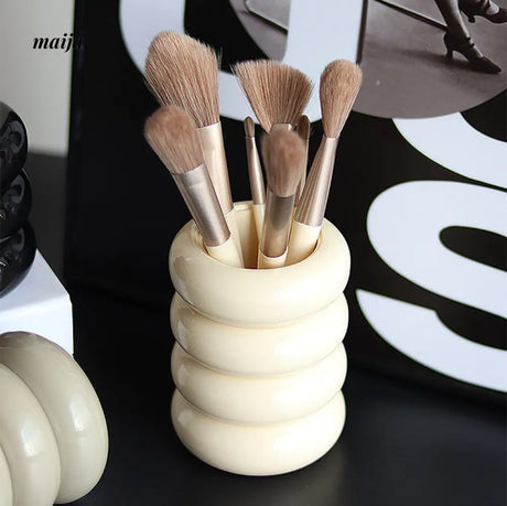 Epius Makeup Brush Holder from maija
