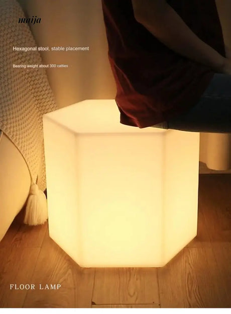 YUNLU Hexagonal Side Table Lamp from MODENG
