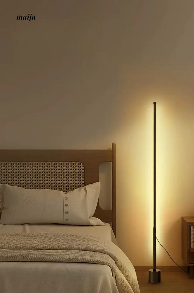 Vertical Lamp from maija