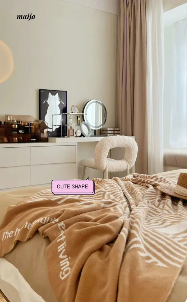 Donut Dressing Chair from maija