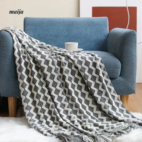 MAN YUE HOME Knitted Sofa Set with Modern Scandinavian Duvet from MAN YUE HOME