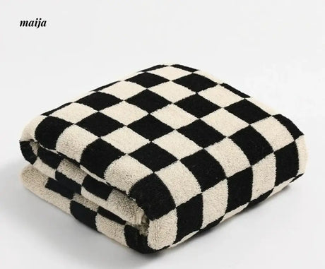 NUANYOU Chessboard Grid Cotton Bath Towel from Nuanyou