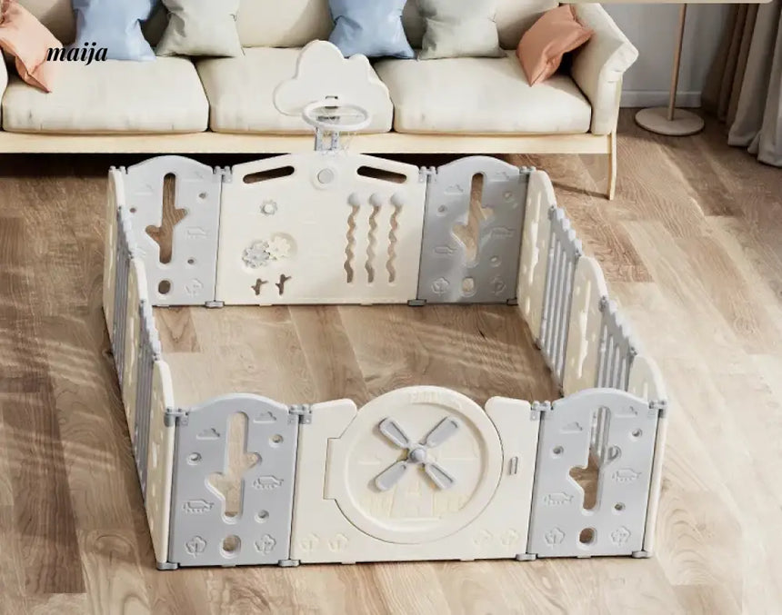 HOBBYTREE Kids' Crawling Fence from HOBBYTREE