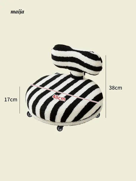 Rotating Reindeer Tatami Sofa from maija