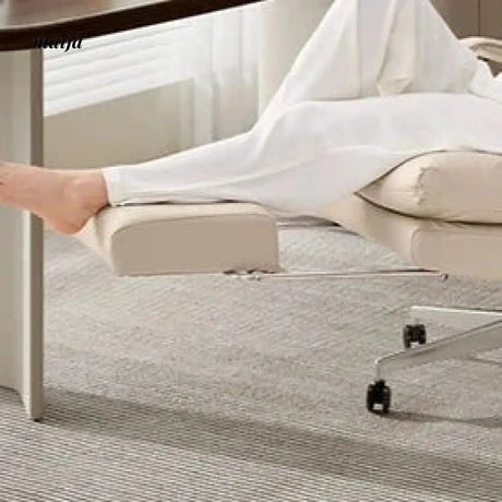 LIVORNO Robbie Adjustable Office Chair from LIVORNO