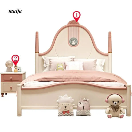Pink Swan Children's Bed from BETTYLEI