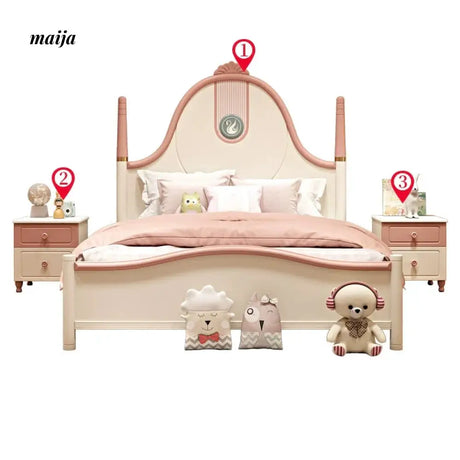 Pink Swan Children's Bed from BETTYLEI