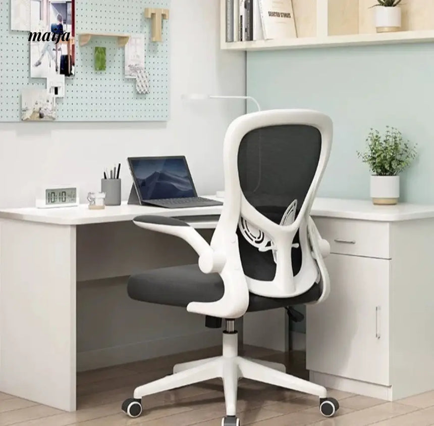 Black and White Comfortable Study Chair from Kaiyashi