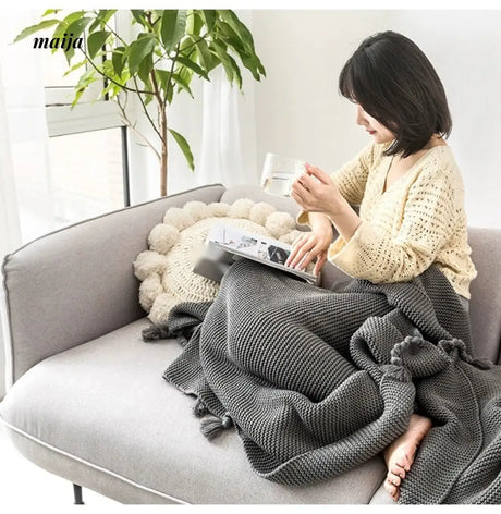 MAN YUE HOME Scandinavian Knitted Duvet with Cotton for Winter Use from MAN YUE HOME