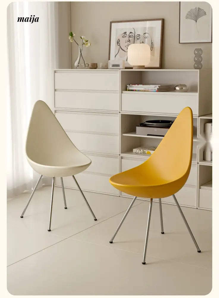 PUMPKIN BOX Designer Highchair for Coffee Table from PUMPKIN BOX