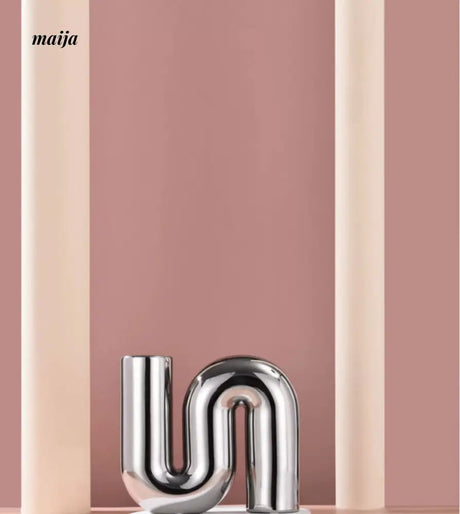 CONGSTUDIO Minimalist Silver Flower Vase from CONGSTUDIO